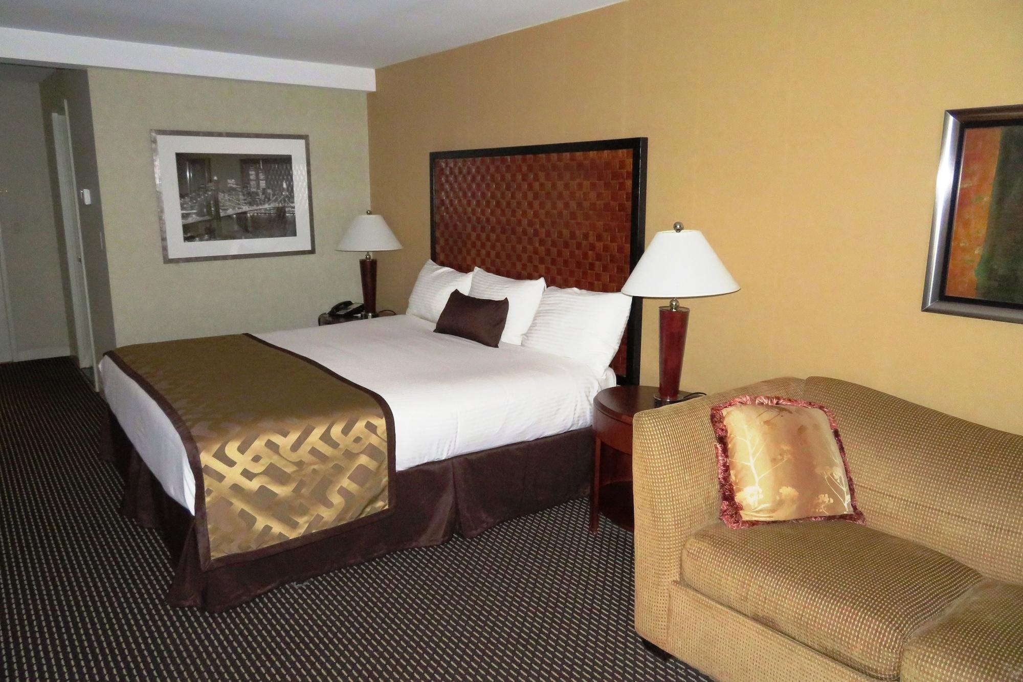 SKYLINE HOTEL NEW YORK, NY