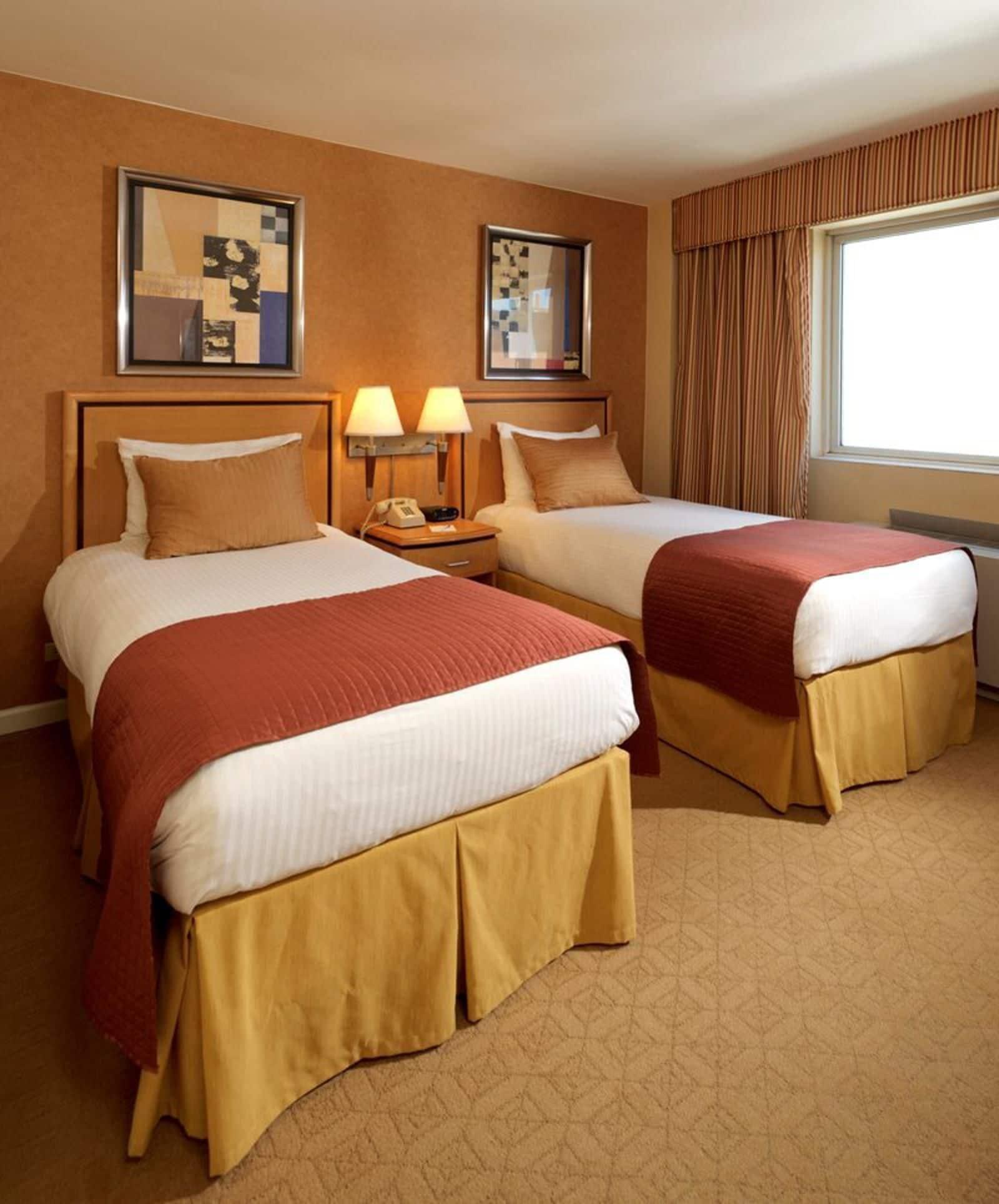 SKYLINE HOTEL NEW YORK, NY